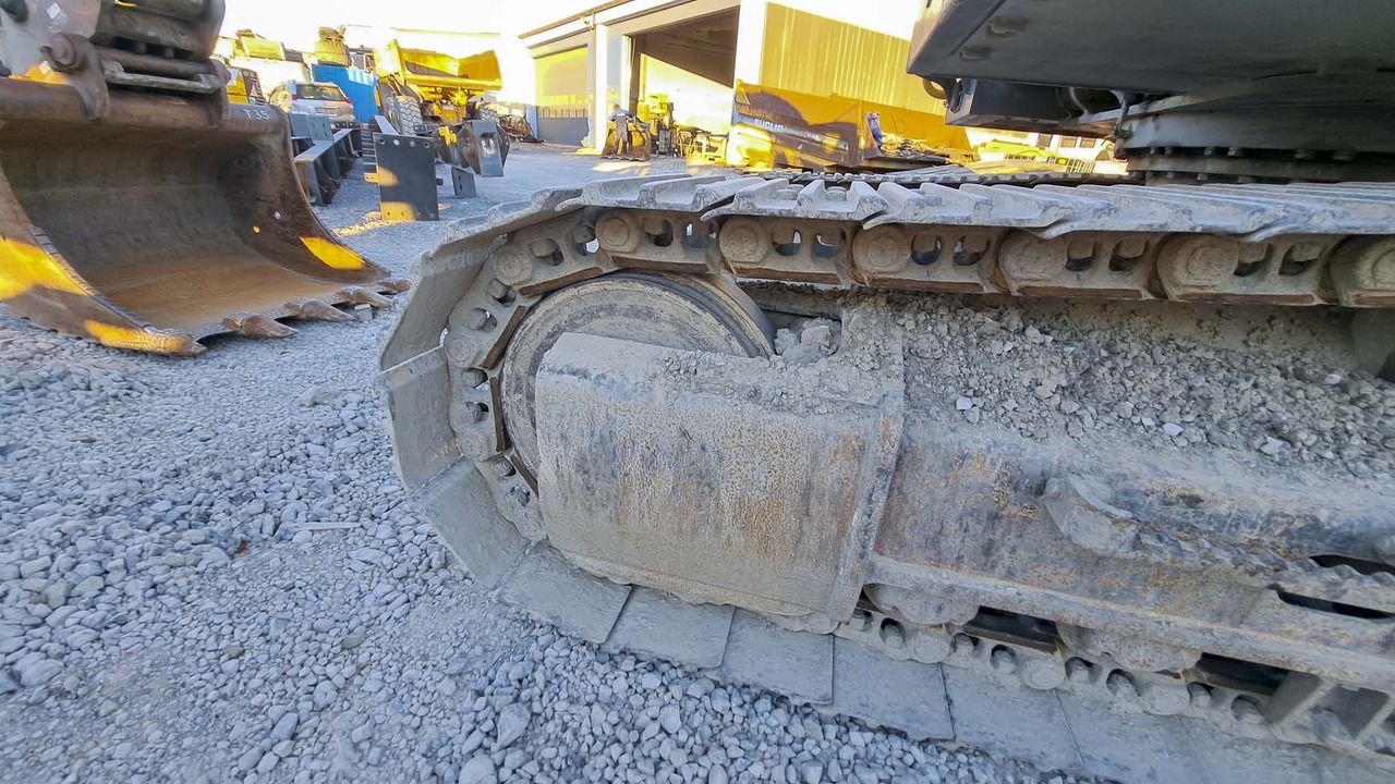 2015 Volvo EC220E Crawler Excavator