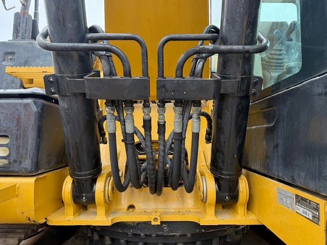 2016 Caterpillar 320E Crawler Excavator