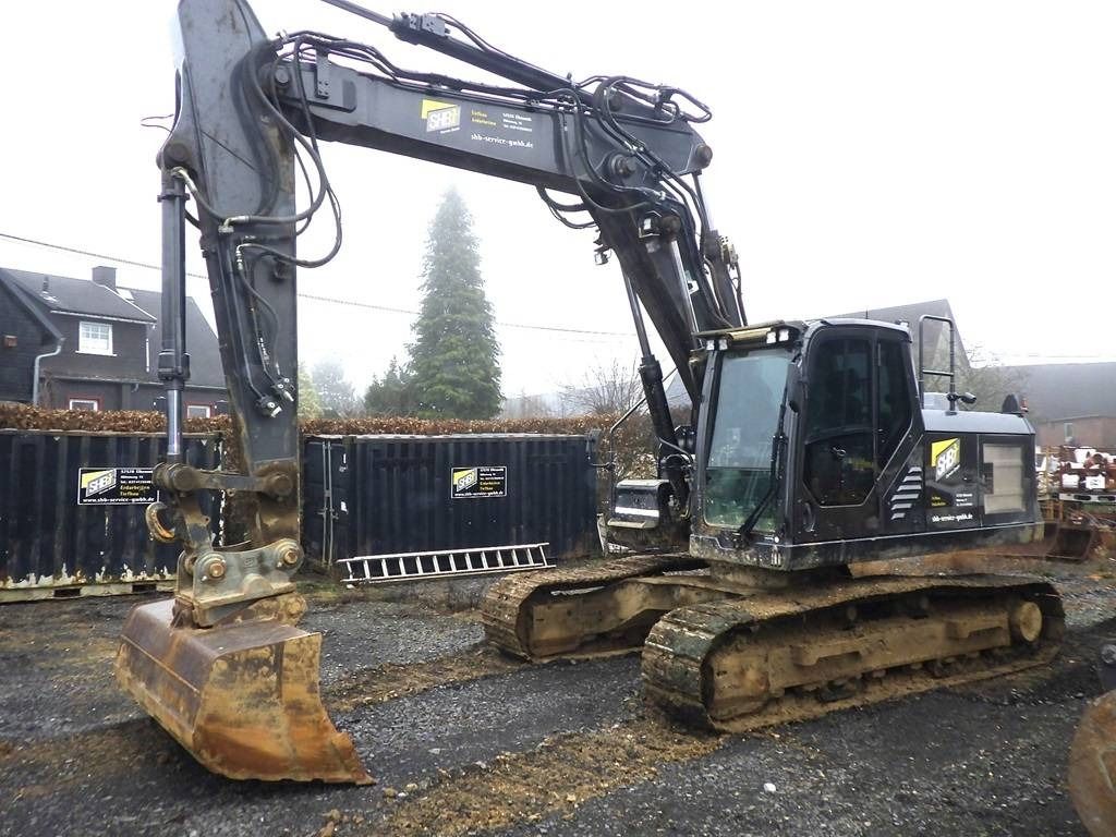 2019 JCB 220X L4F Crawler Excavator