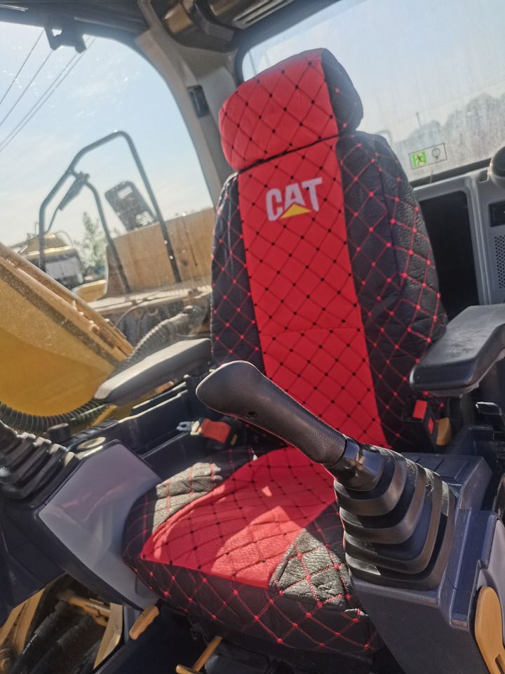 2022 Caterpillar 320GC Crawler Excavator