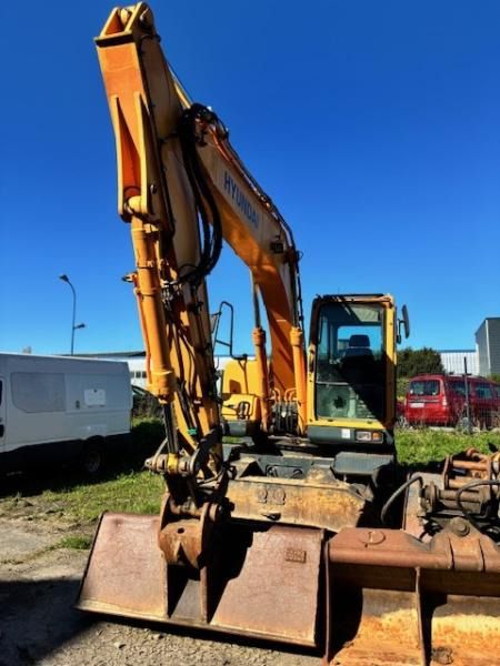 2010 Hyundai R140W-9 Wheel Excavator