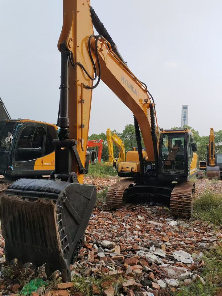2019 Hyundai R220LC-9S Crawler Excavator