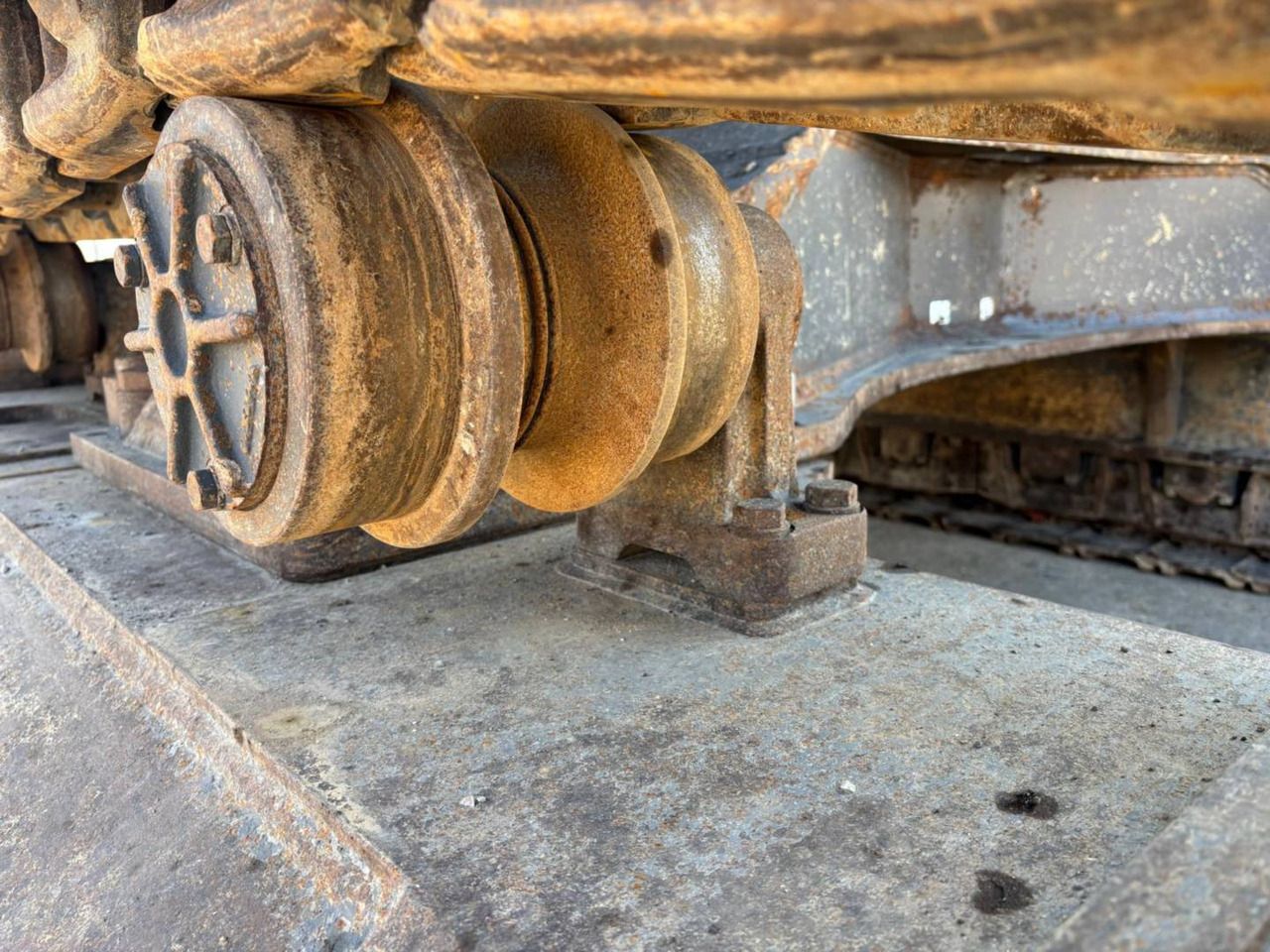 2013 Volvo EC700CL Crawler Excavator