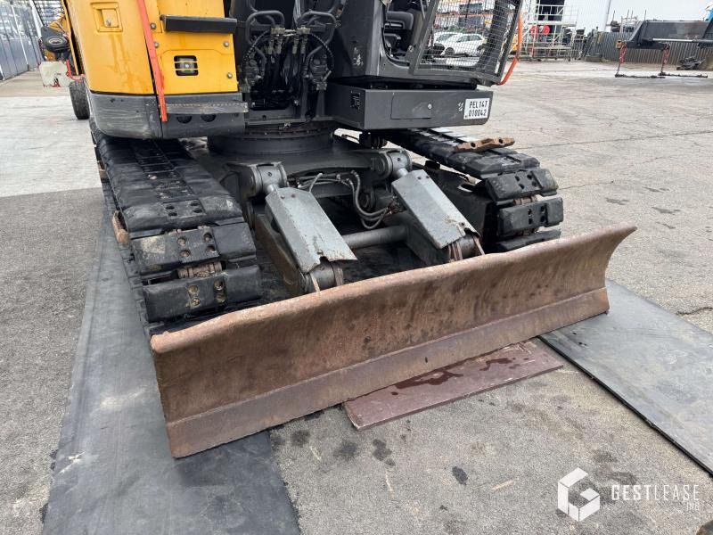 2018 Volvo ECR145EL Crawler Excavator