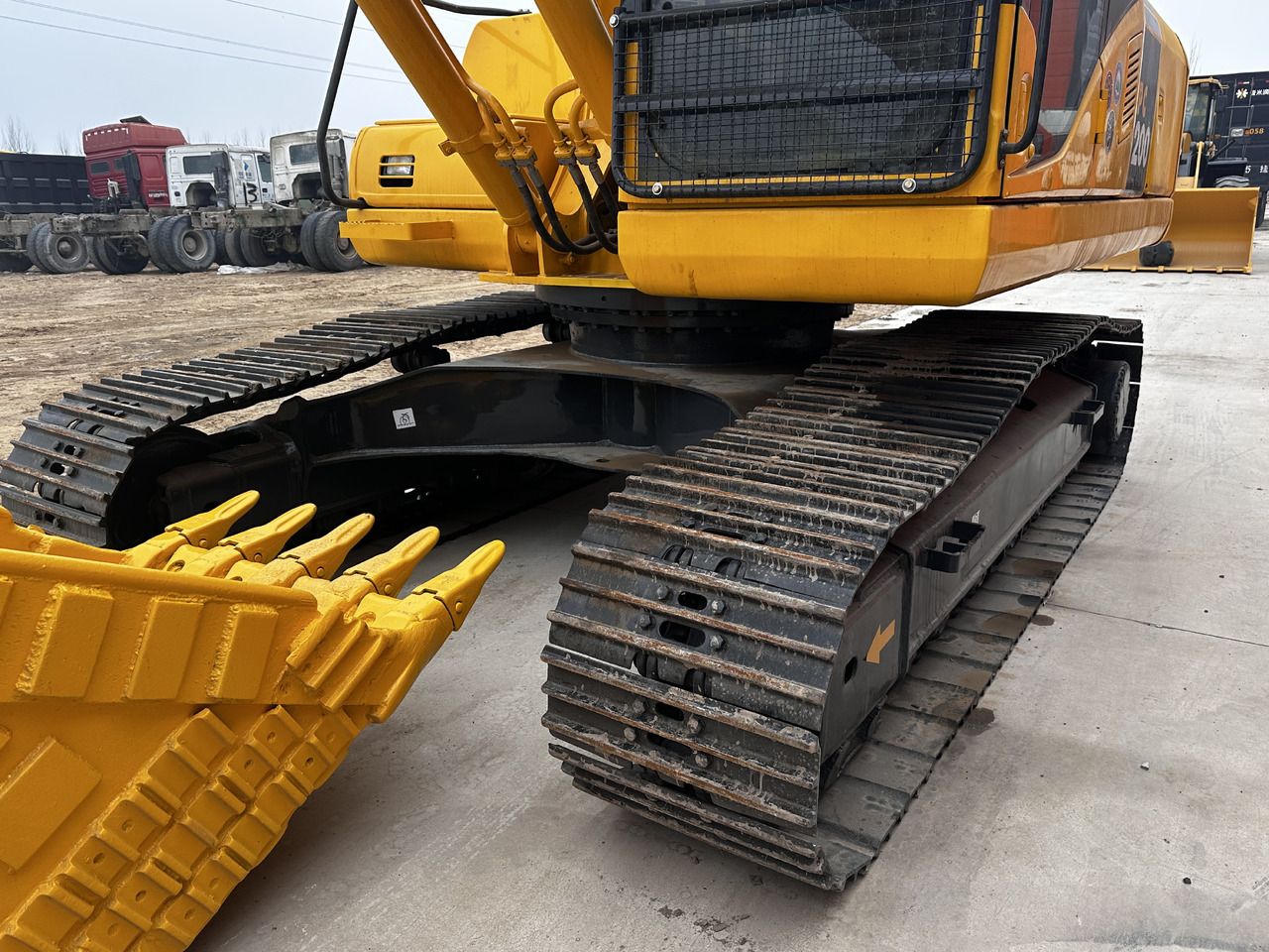 2022 Komatsu PC200 Crawler Excavator