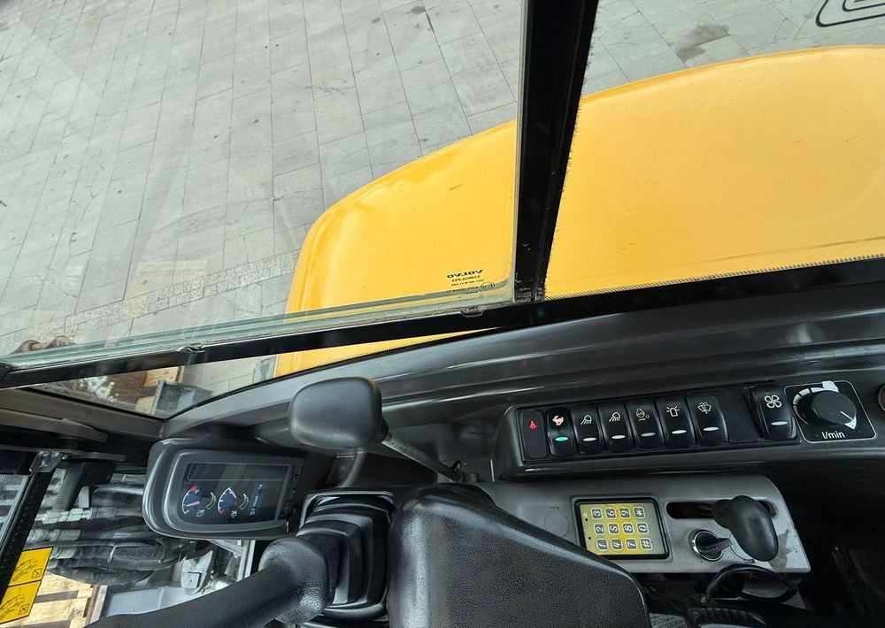 2013 Volvo EC27C Crawler Excavator