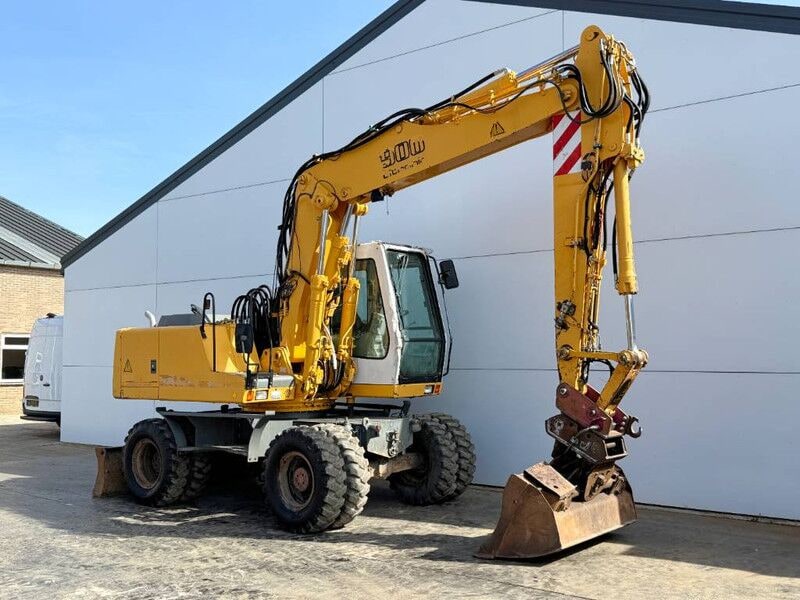 2000 Liebherr A900B LITRONIC Wheel Excavator
