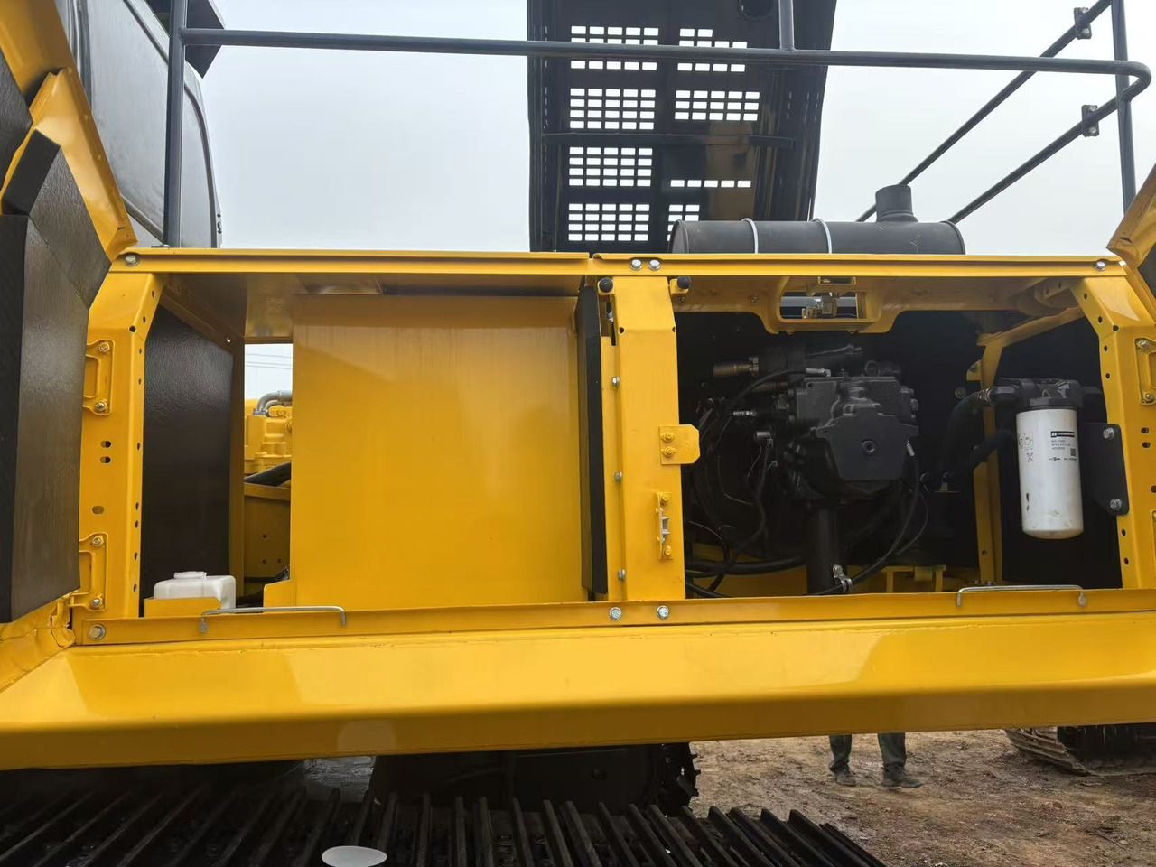 2022 Komatsu PC300-7 Crawler Excavator