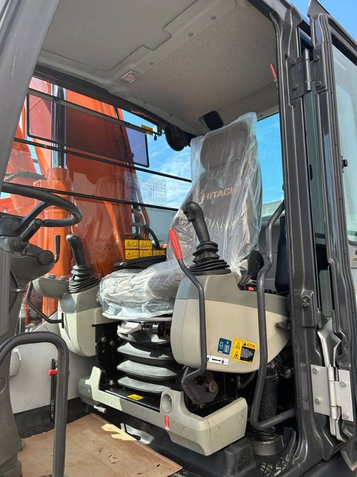 2015 Hitachi ZX140W-5 Wheel Excavator