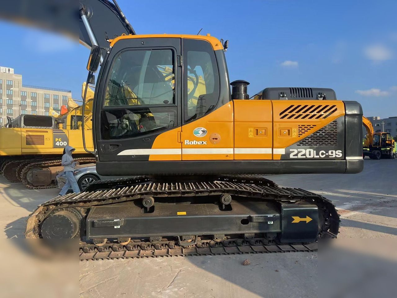 2022 Hyundai R220LC-9S Crawler Excavator