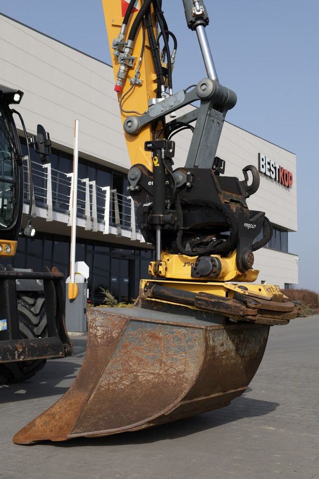 2017 Liebherr A914 LITRONIC Wheel Excavator