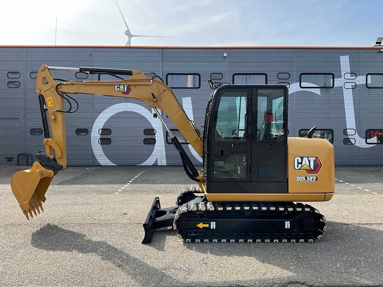 2017 Caterpillar 305.5E2 Mini Excavator