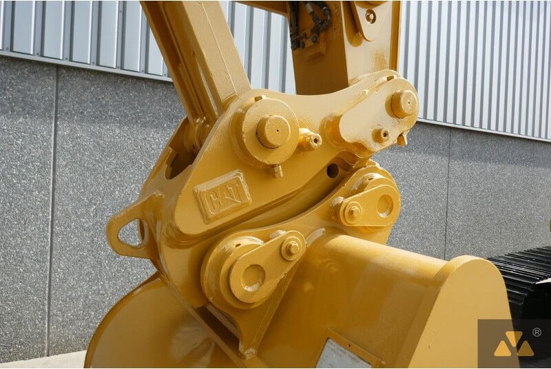 2020 Caterpillar 320-07C Crawler Excavator