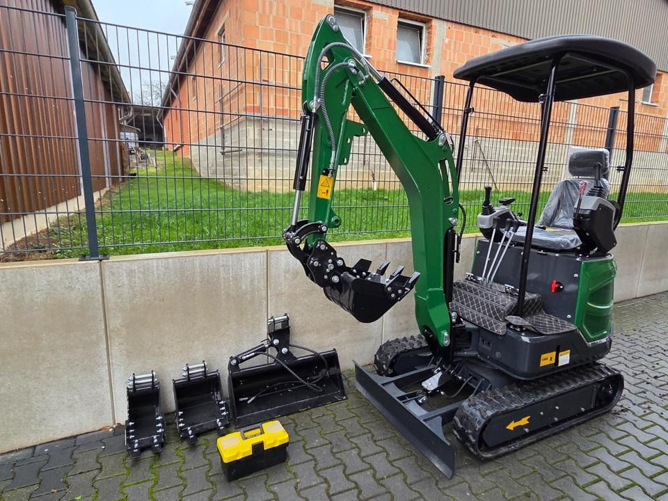 Mini Excavator Black Friday Minibagger 1,4T Schnellwechsler 18,5 KW Löffelpaket