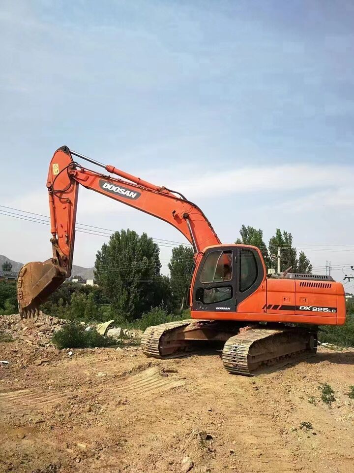 2022 Doosan DX225LC Crawler Excavator