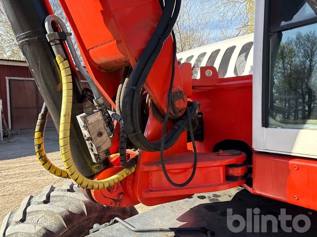 2003 Schaeff HML 42 Wheel Excavator