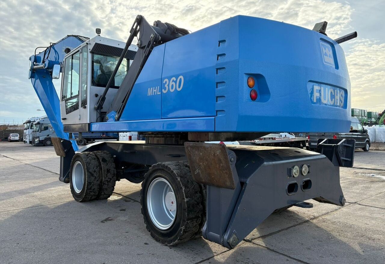 2011 Terex MHL360D Material Handler