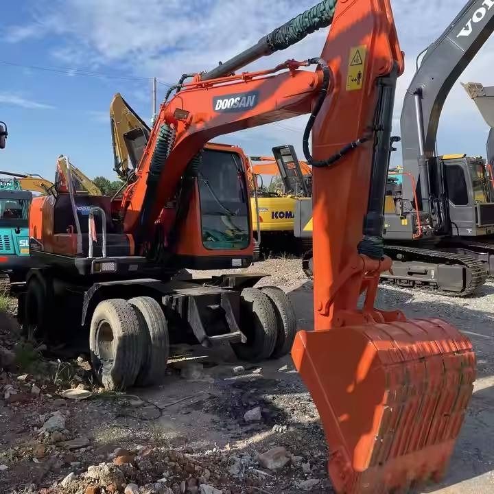2023 Doosan DX150W Wheel Excavator