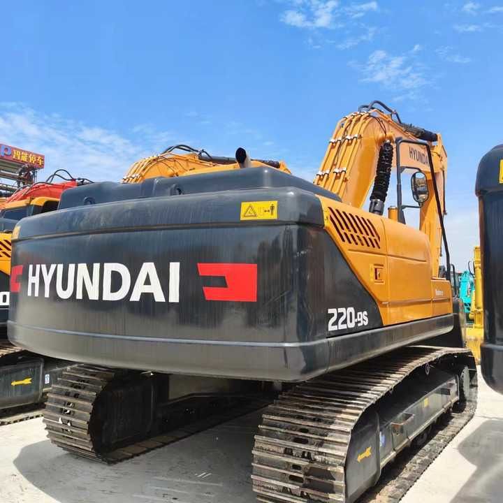 2019 Hyundai 220-9 Crawler Excavator