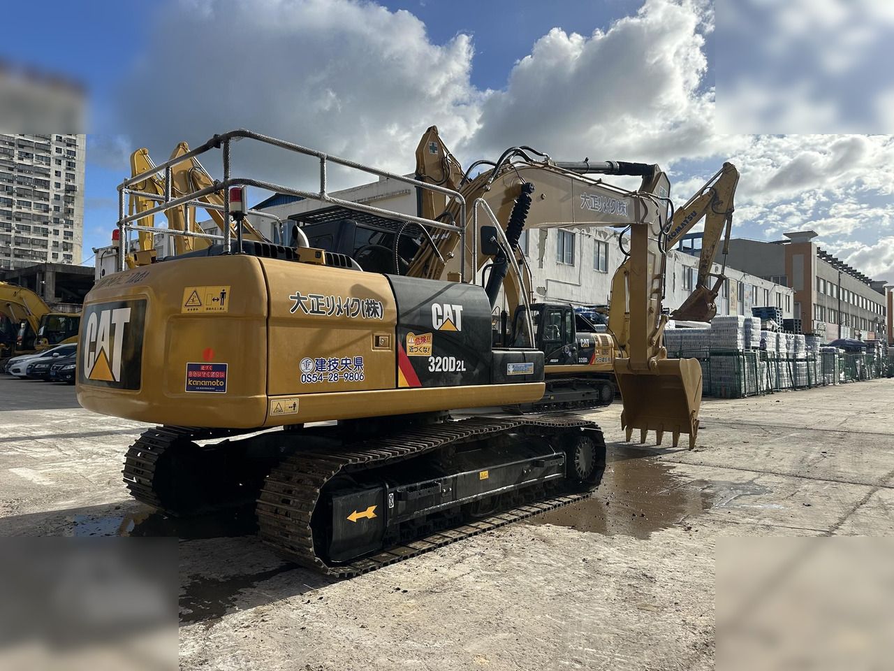 2022 Caterpillar 320D Crawler Excavator