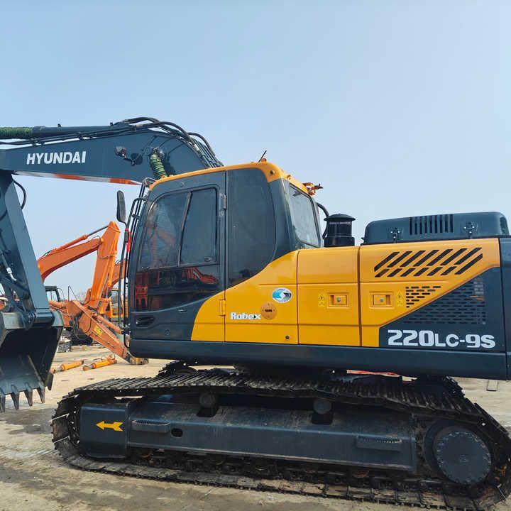 2020 Hyundai R220LC-9S Crawler Excavator