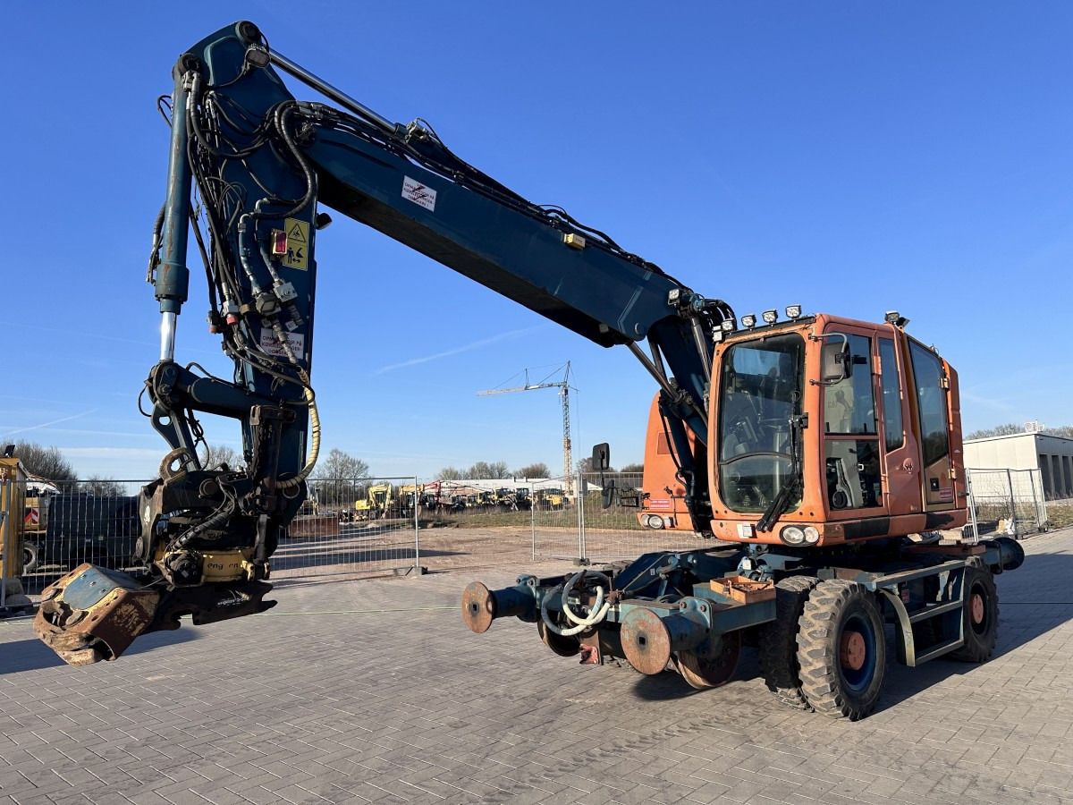 2015 Unac 22 TRR ZW Wheel Excavator