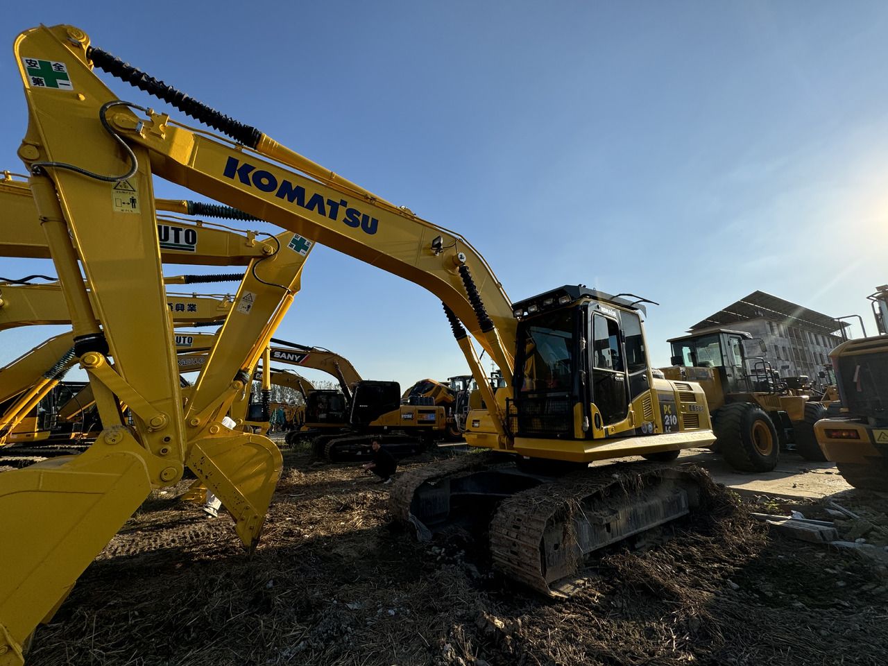2022 Komatsu PC210-8 Crawler Excavator