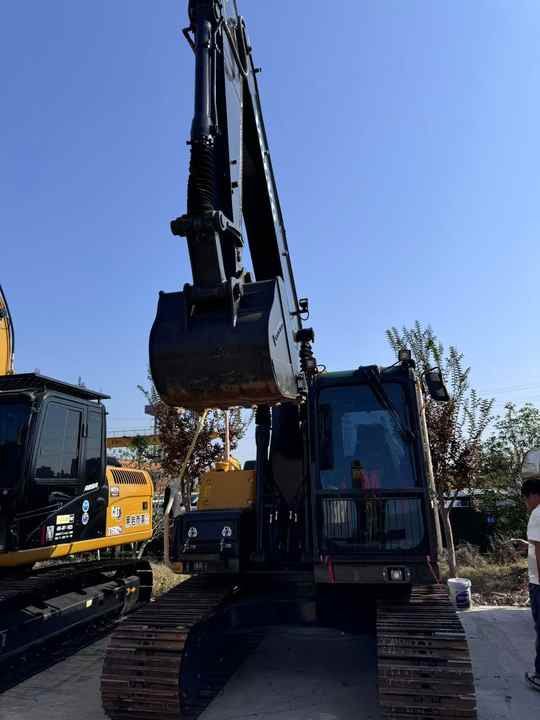 2023 Volvo EC140 Crawler Excavator