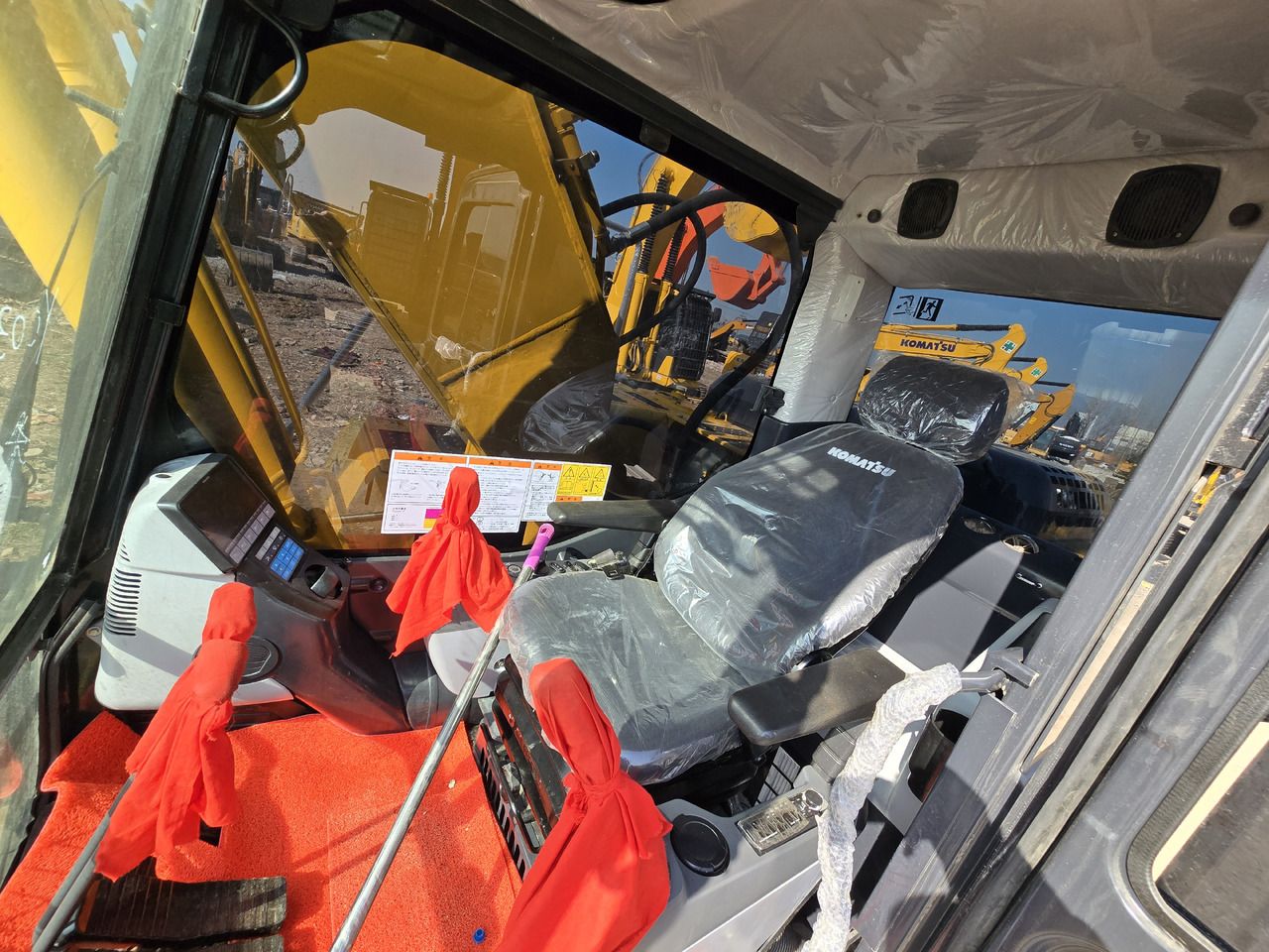 2023 Komatsu PC240-8 Crawler Excavator