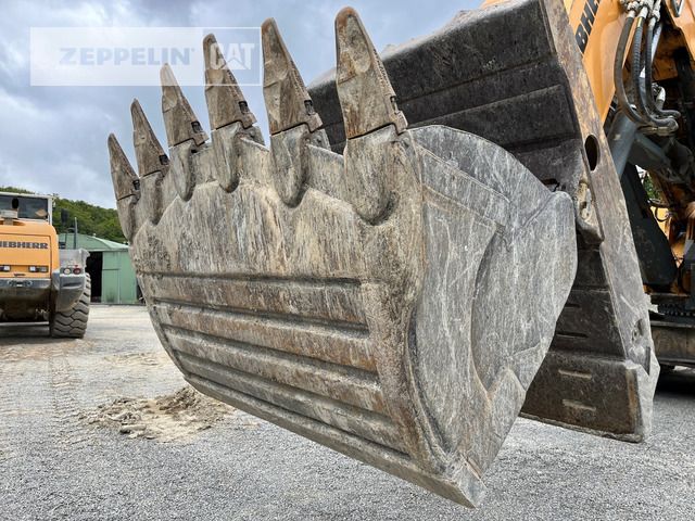 2017 Liebherr R966 Crawler Excavator