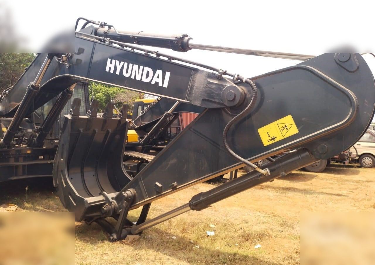 2026 Hyundai HX380L Crawler Excavator