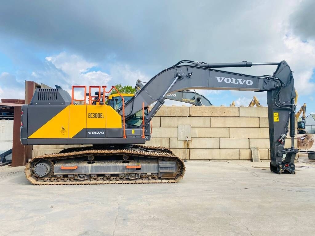 2023 Volvo EC300EL Crawler Excavator