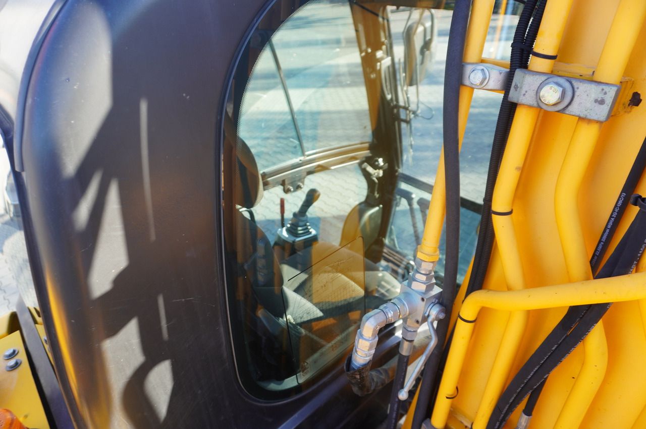 2016 JCB JS145LC Crawler Excavator
