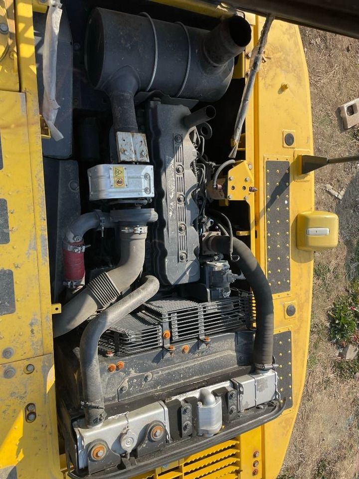 2024 Komatsu PC210 Crawler Excavator