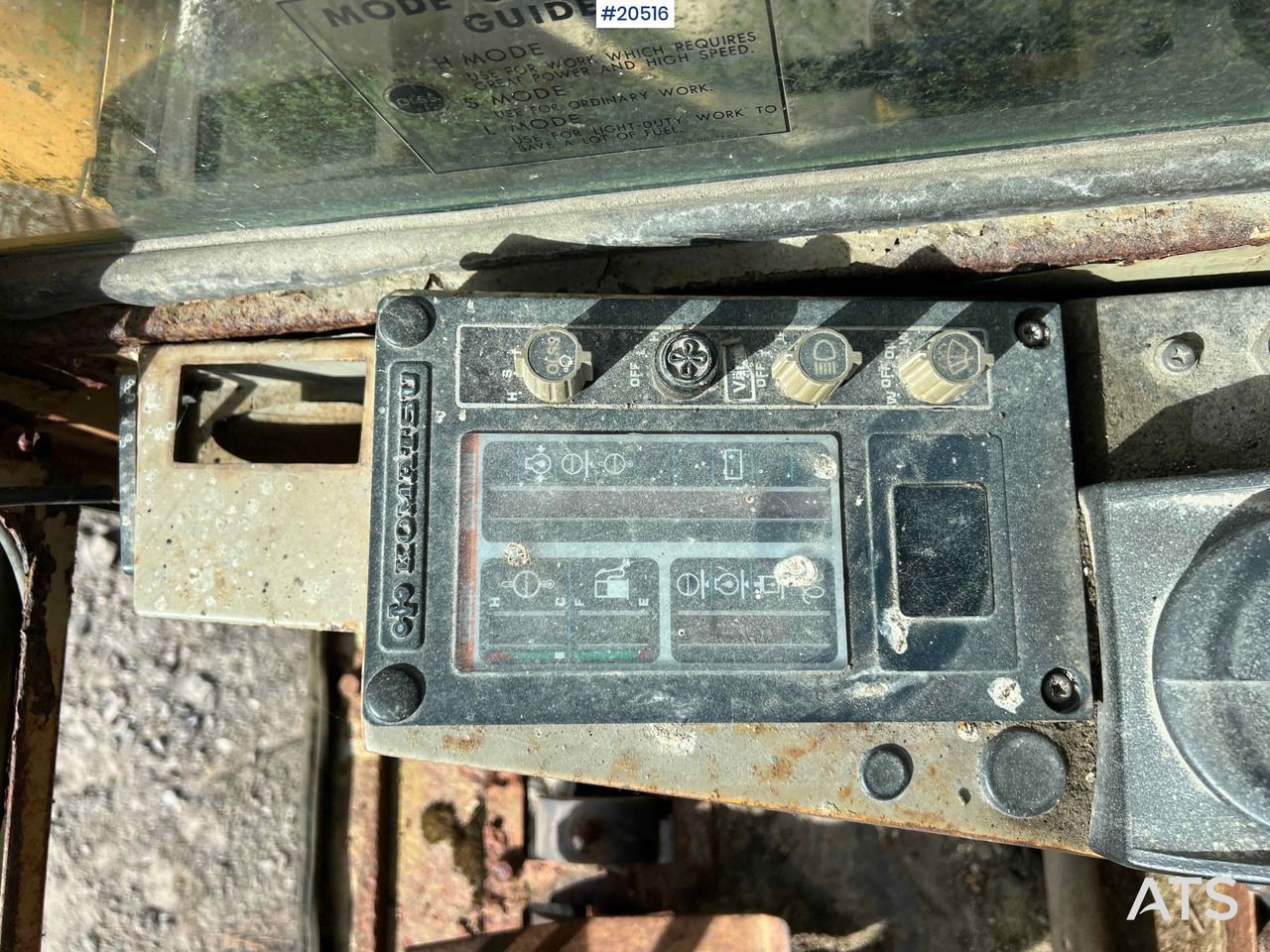 1998 Komatsu PC200-3 Crawler Excavator