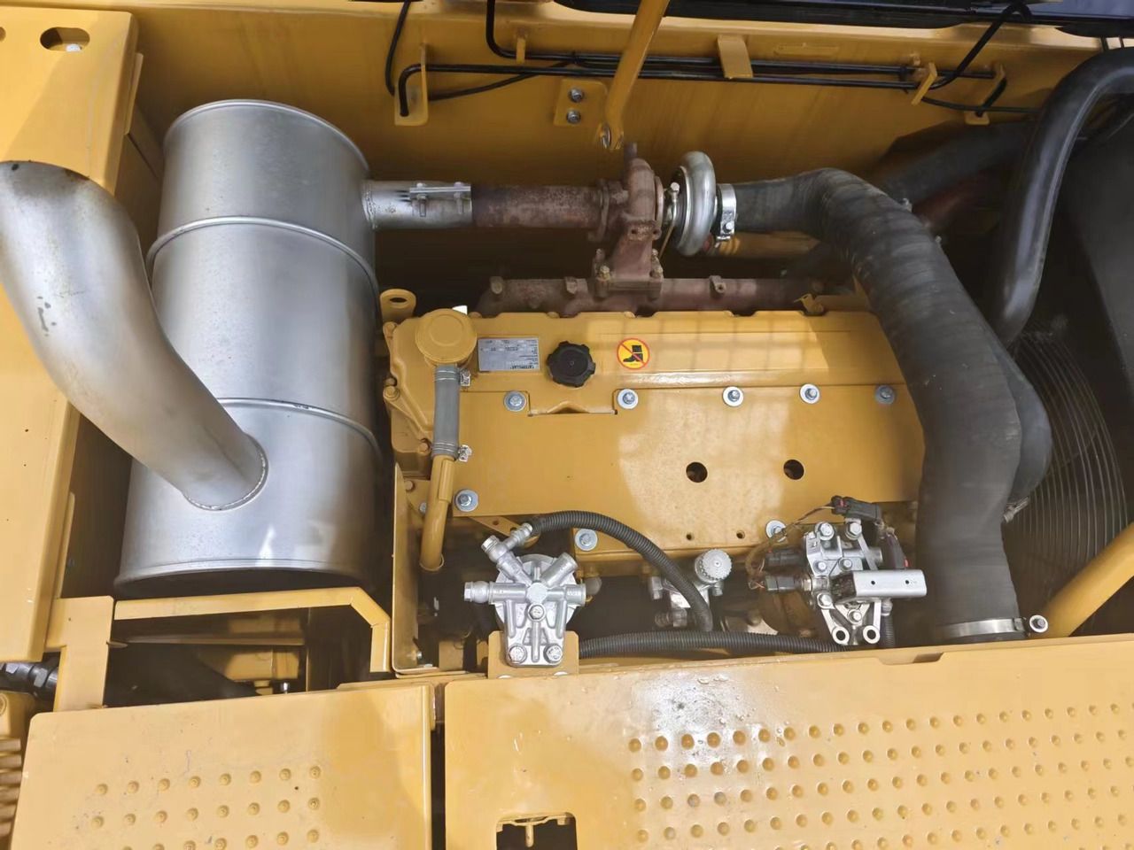 2022 Caterpillar 320D Crawler Excavator