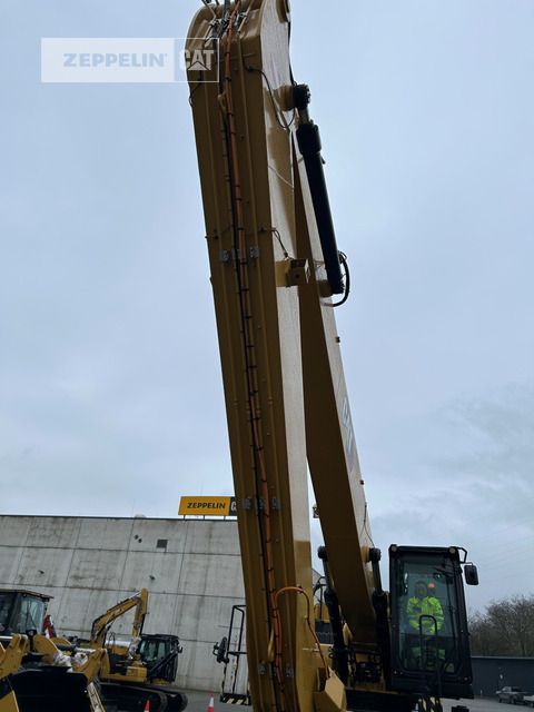 2022 Caterpillar MH3040-07A Material Handler