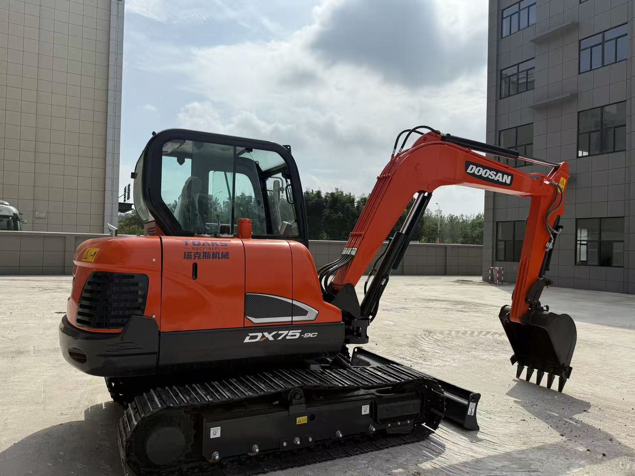 2024 Doosan DX75 Mini Excavator
