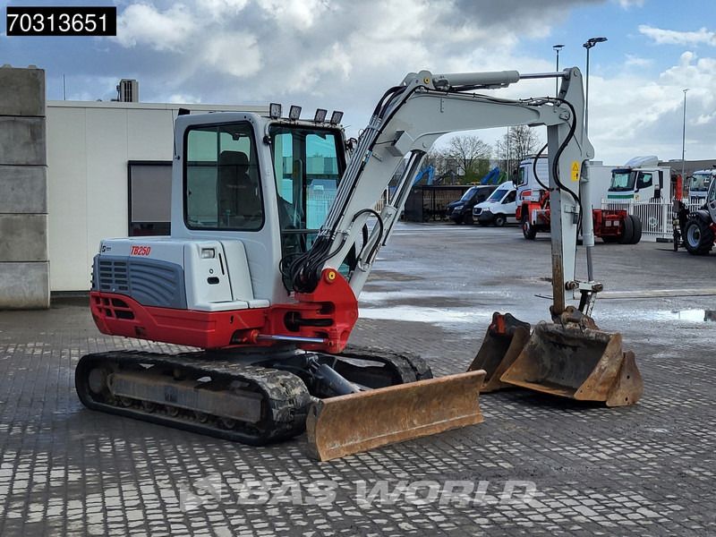 2018 Takeuchi TB250 Mini Excavator