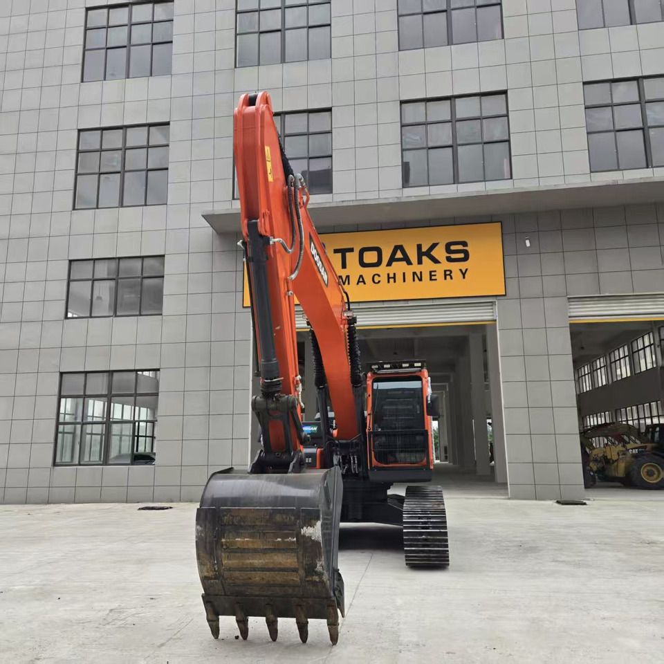 2024 Doosan DX225 Crawler Excavator