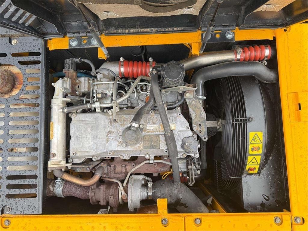 2010 JCB JS220LC Crawler Excavator