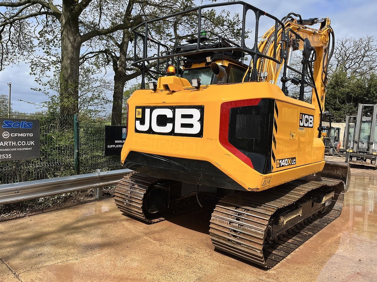 2023 JCB 140X LC Crawler Excavator