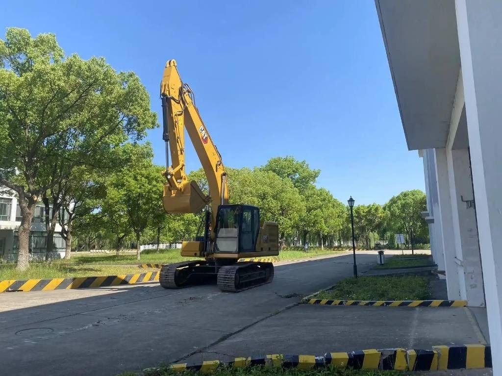 2024 Caterpillar 320GC Crawler Excavator