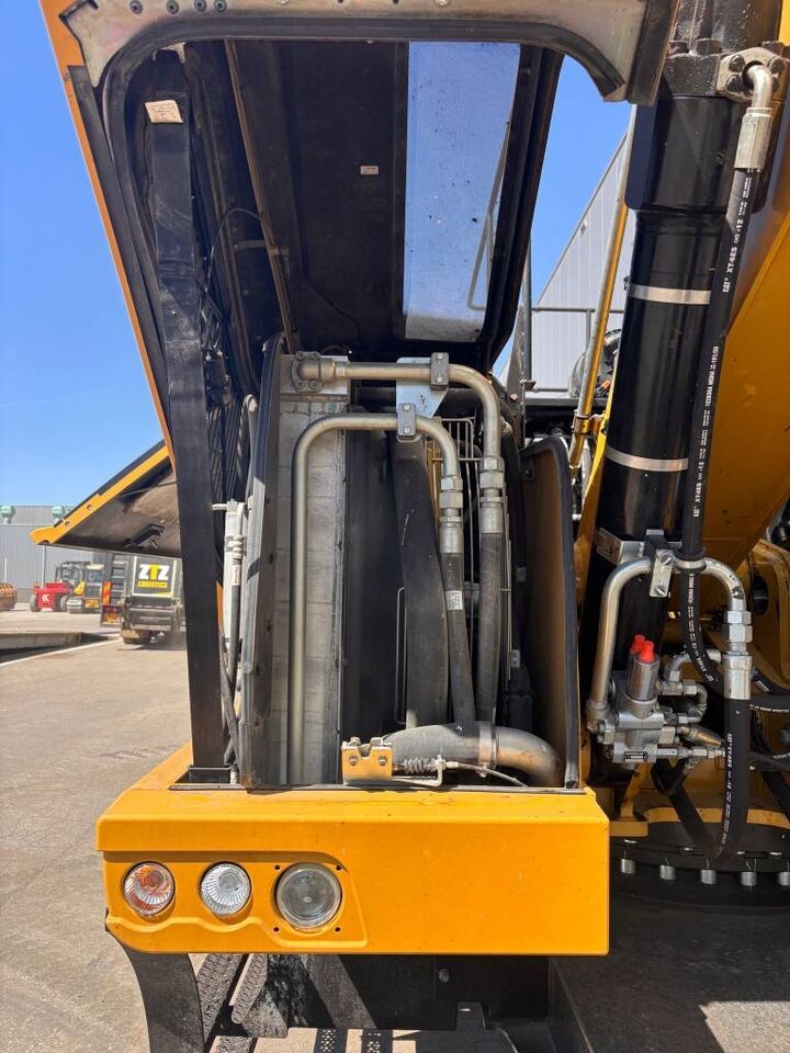 2017 Caterpillar MH3022 Material Handler