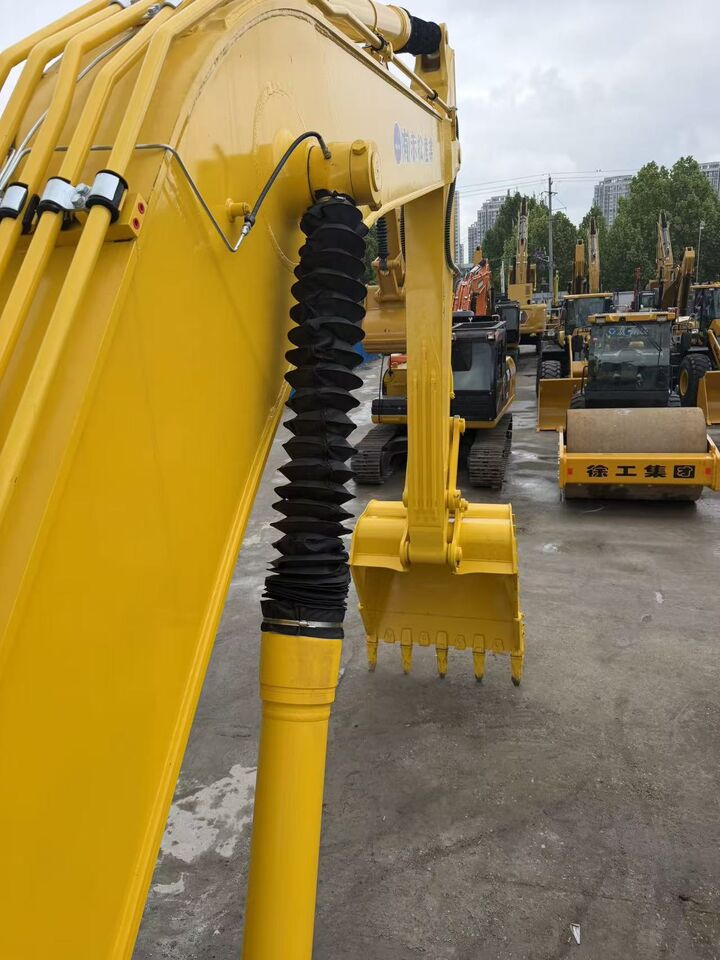 2025 Komatsu PC300 Crawler Excavator