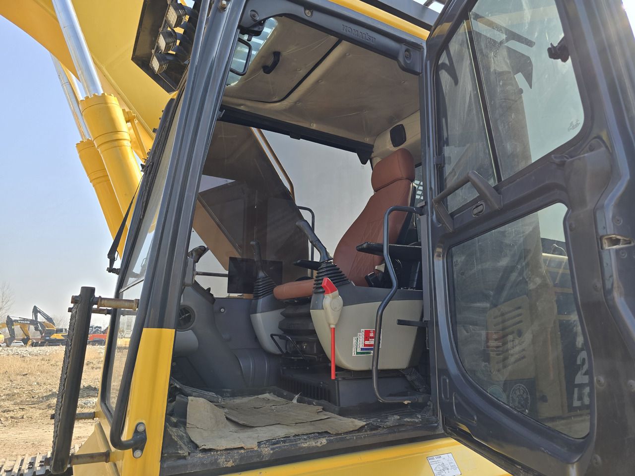 2024 Komatsu PC240-8 Crawler Excavator