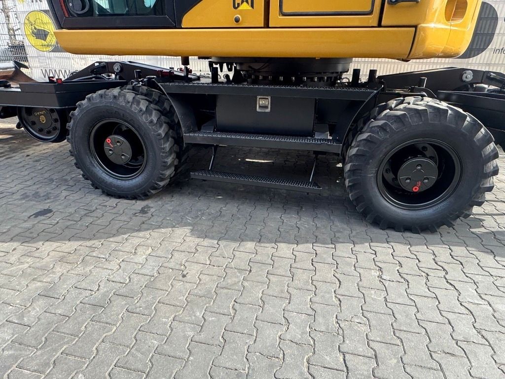 2016 Caterpillar 315 UNAC 22 TTR Wheel Excavator