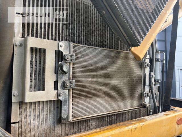 2015 Caterpillar MH3022 Material Handler
