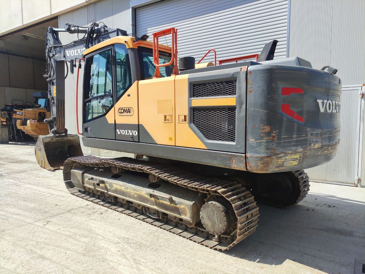 2016 Volvo EC220ENL Crawler Excavator