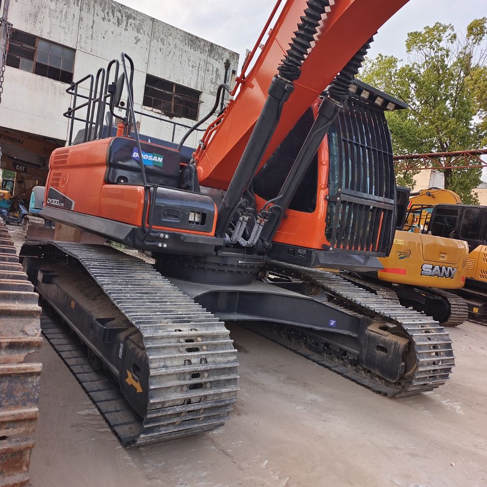 2024 Doosan DX300LC-9C Crawler Excavator